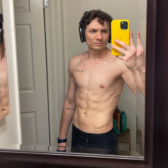 Meet your Posher, Jordan - Picture 2 of 4